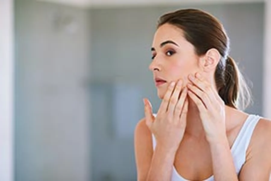Showering Smarter: 3 Mistakes Making Your Body Acne Worse (And the Right Soap to Fix It)